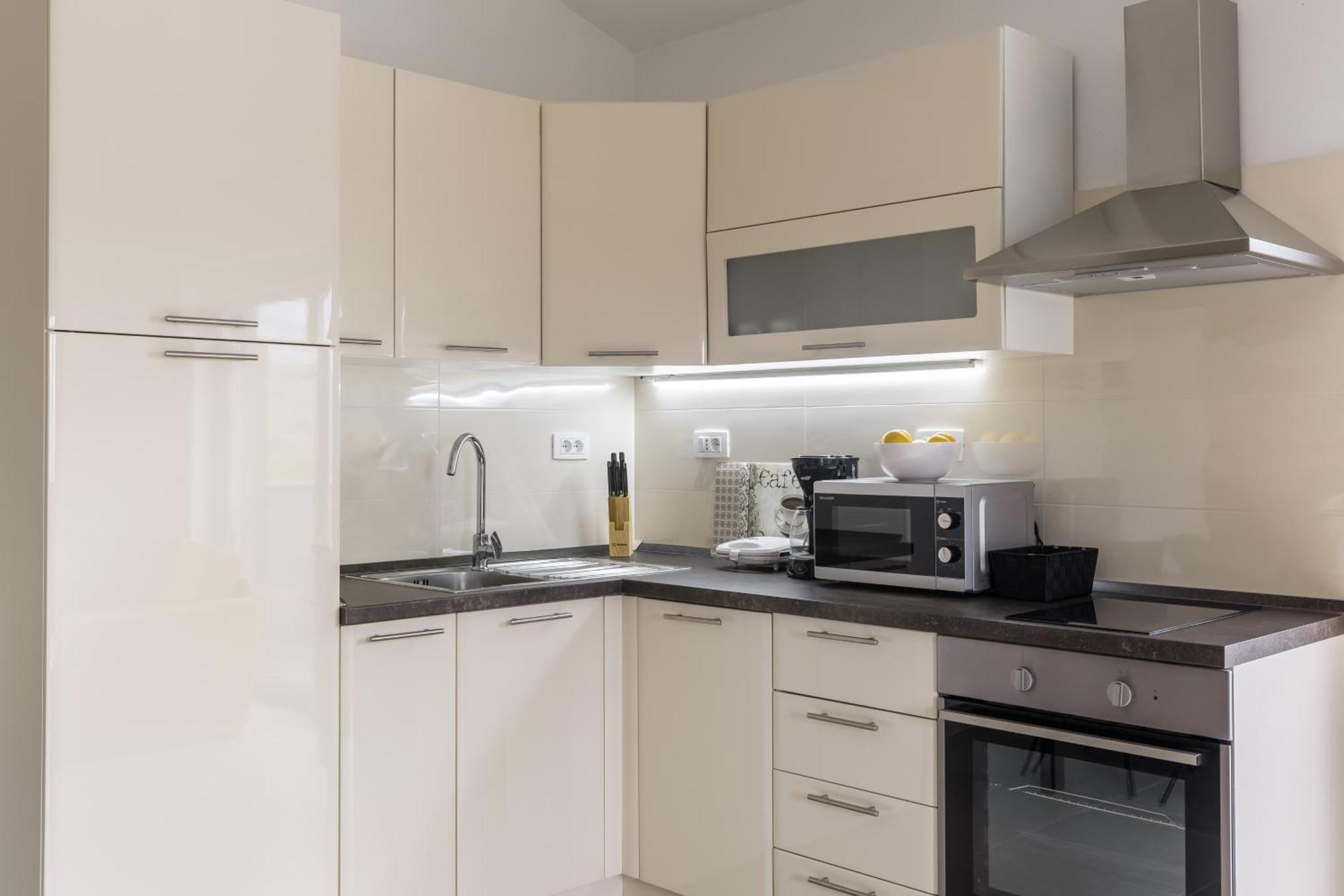 Apartments Villa Salona Sky Room photo